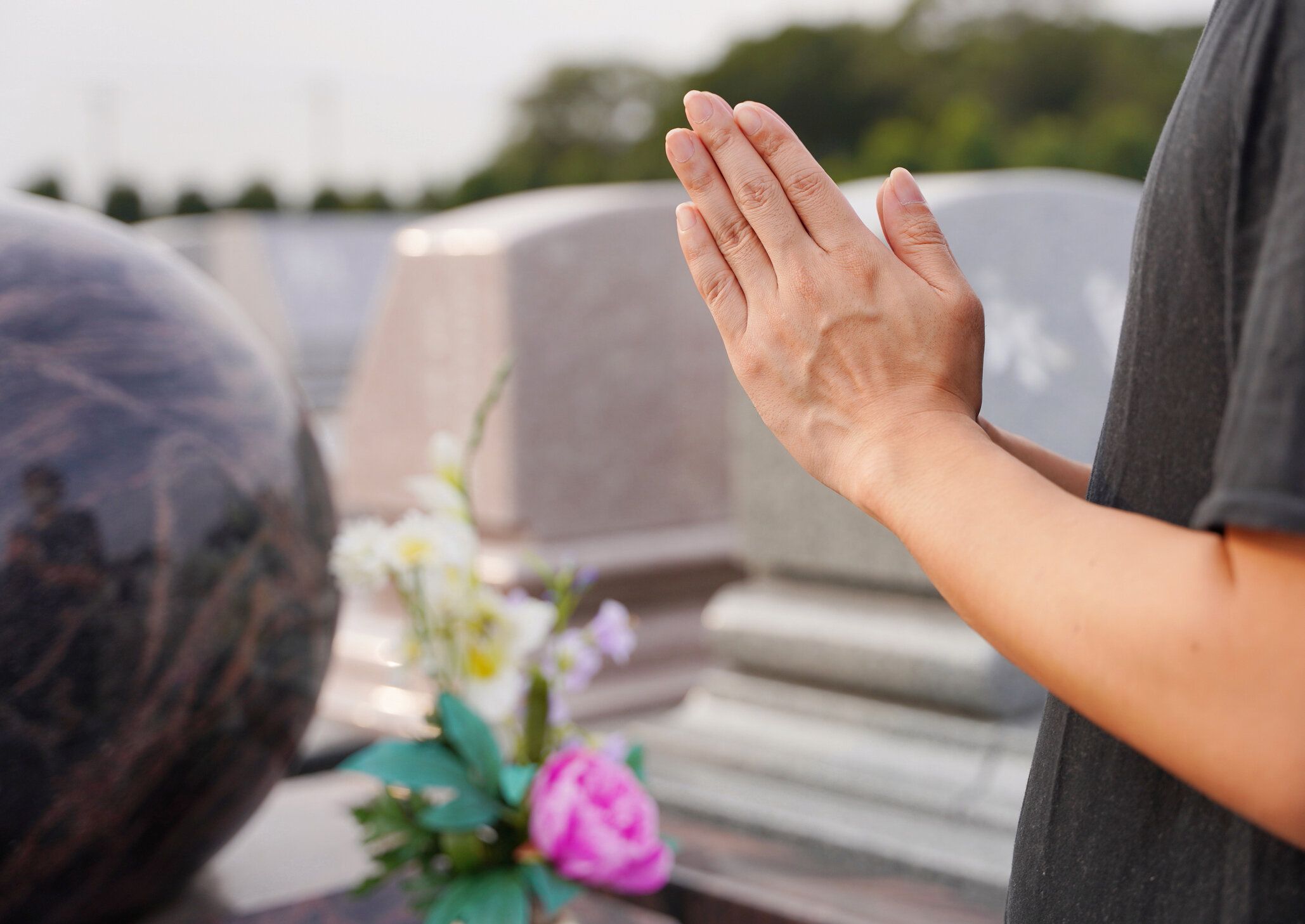 日本の夏お盆が墓参り