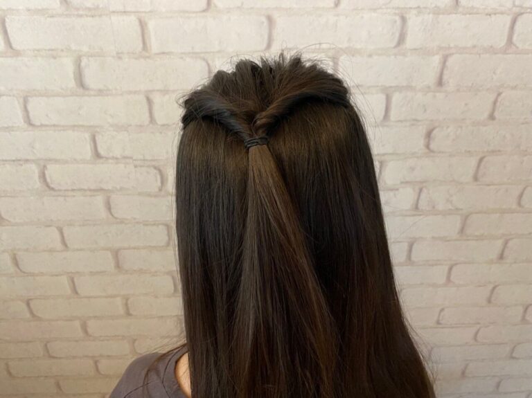 【ヘアアレンジ】くるりんぱとねじるだけでできる上品アレンジ♪