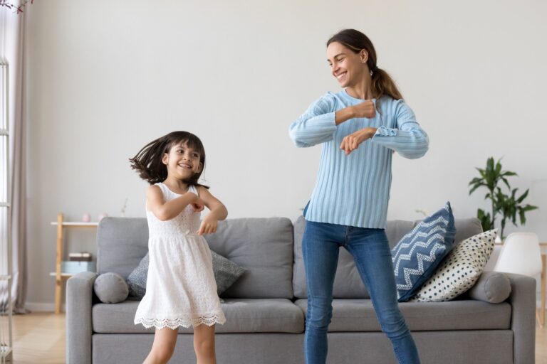 体を動かしながら、英語を楽しく身につけるコツ