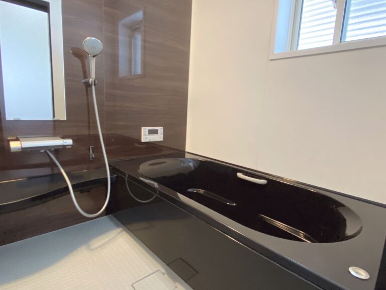 お風呂掃除はできるだけラクしたい！たった月1回やるだけでキレイになる方法があるんです！