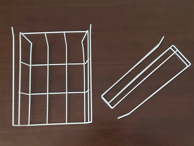 セリアの「キッチンワイヤーシリーズ」でデッドスペースを活用！