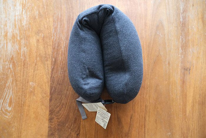 【超おすすめ！】無印良品のフード付・フィットするネッククッションでレッツトラベル