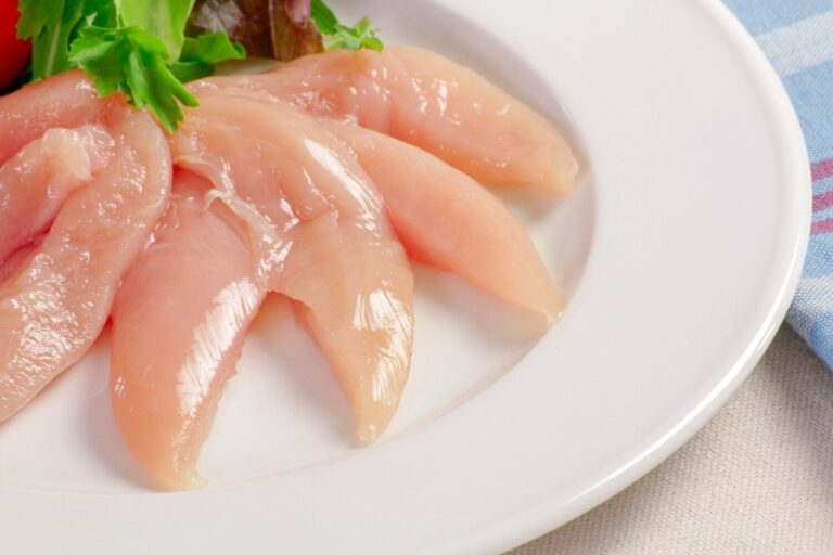 【管理栄養士監修】気になる「ささみ」のカロリーや炭水化物量とは？食べる際に押さえるべきポイントを紹介