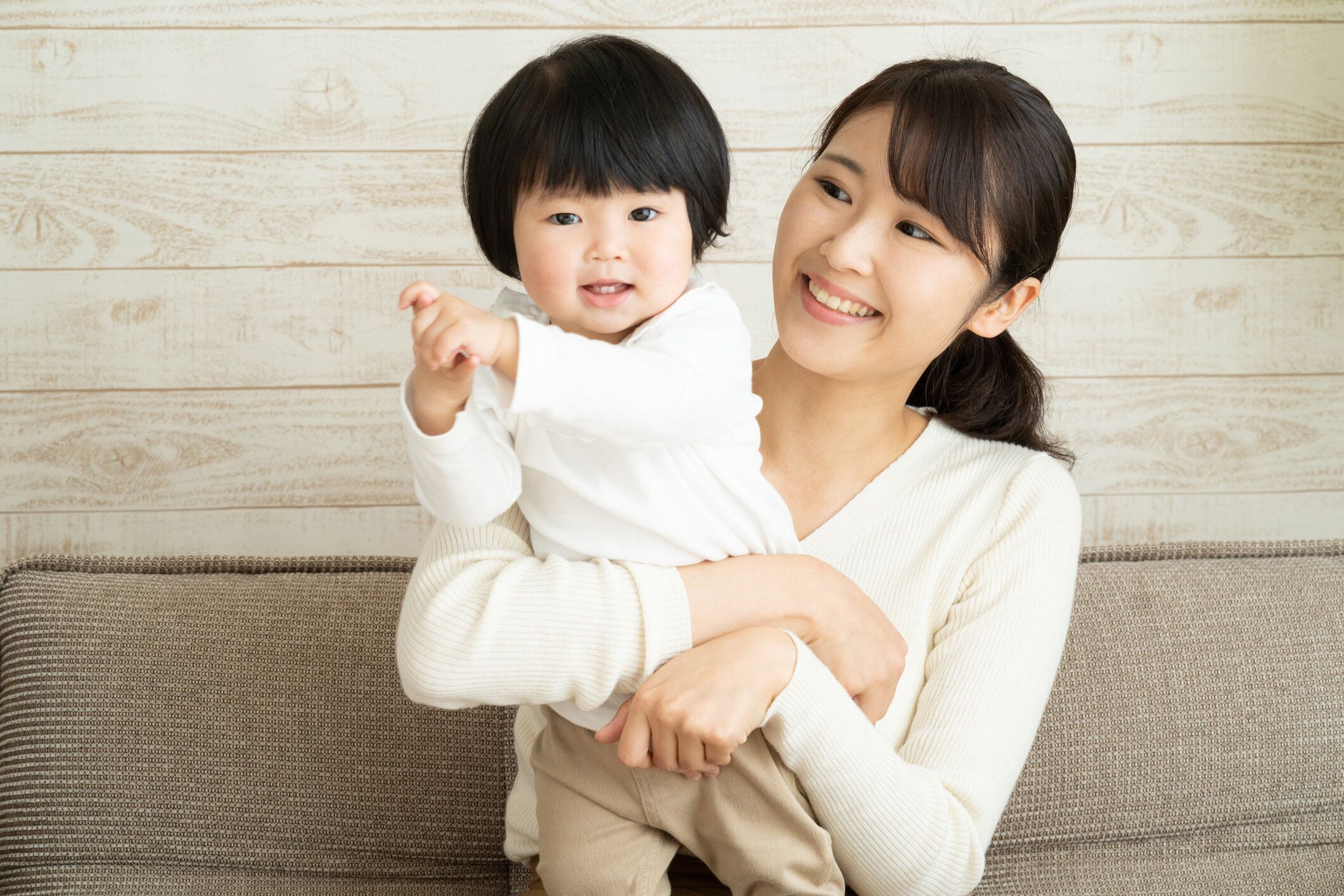 アジアの母と赤ちゃん