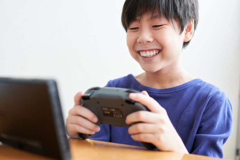 子どものゲームは何歳から？どんなゲームが人気なの？