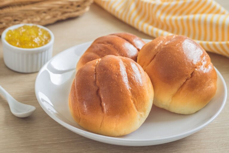 気になる「バターロール」のカロリーや炭水化物量とは？食べる際に押さえるべきポイントを紹介