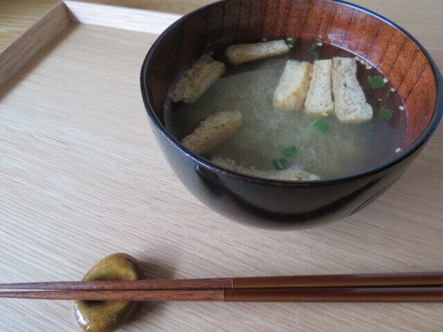 出汁も鍋もいらない！へたばった時につくる絶品みそ汁