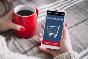 今増えている「釣られ散財」とは？お金の専門家が、釣られる心理と実態を解説