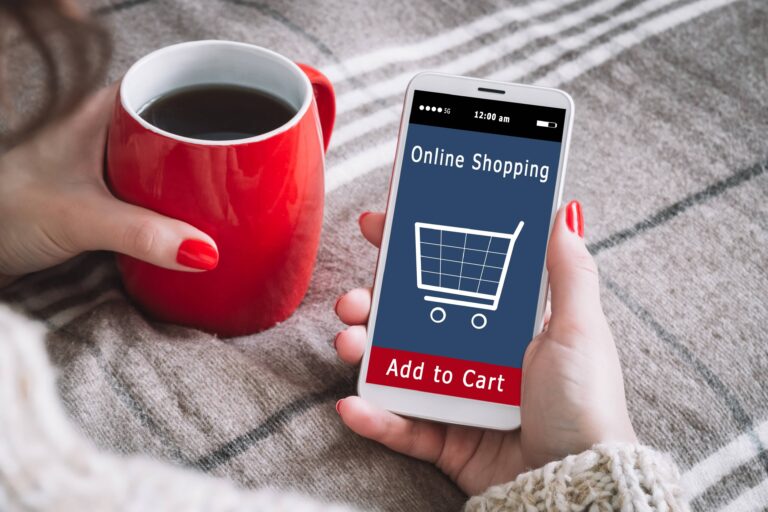 今増えている「釣られ散財」とは？お金の専門家が、釣られる心理と実態を解説