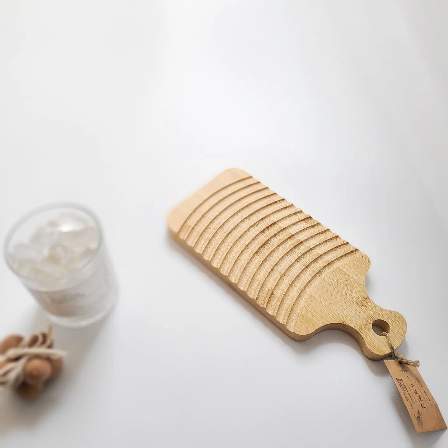 【3COINS】木製のミニ洗濯板で手洗いを楽しむ丁寧な生活を実現