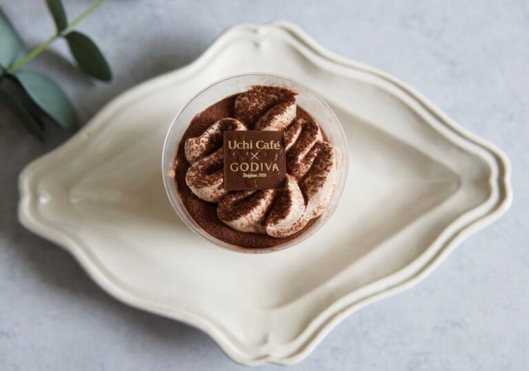 【ローソン×GODIVA】魅惑のリッチチョコ、食べ始めたら止まらない「Uchi Café×GODIVA　ショコラパルフェ」