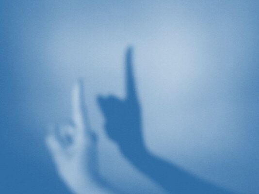 生きづらさを感じる二児の母が子どもと話す時に使う言葉