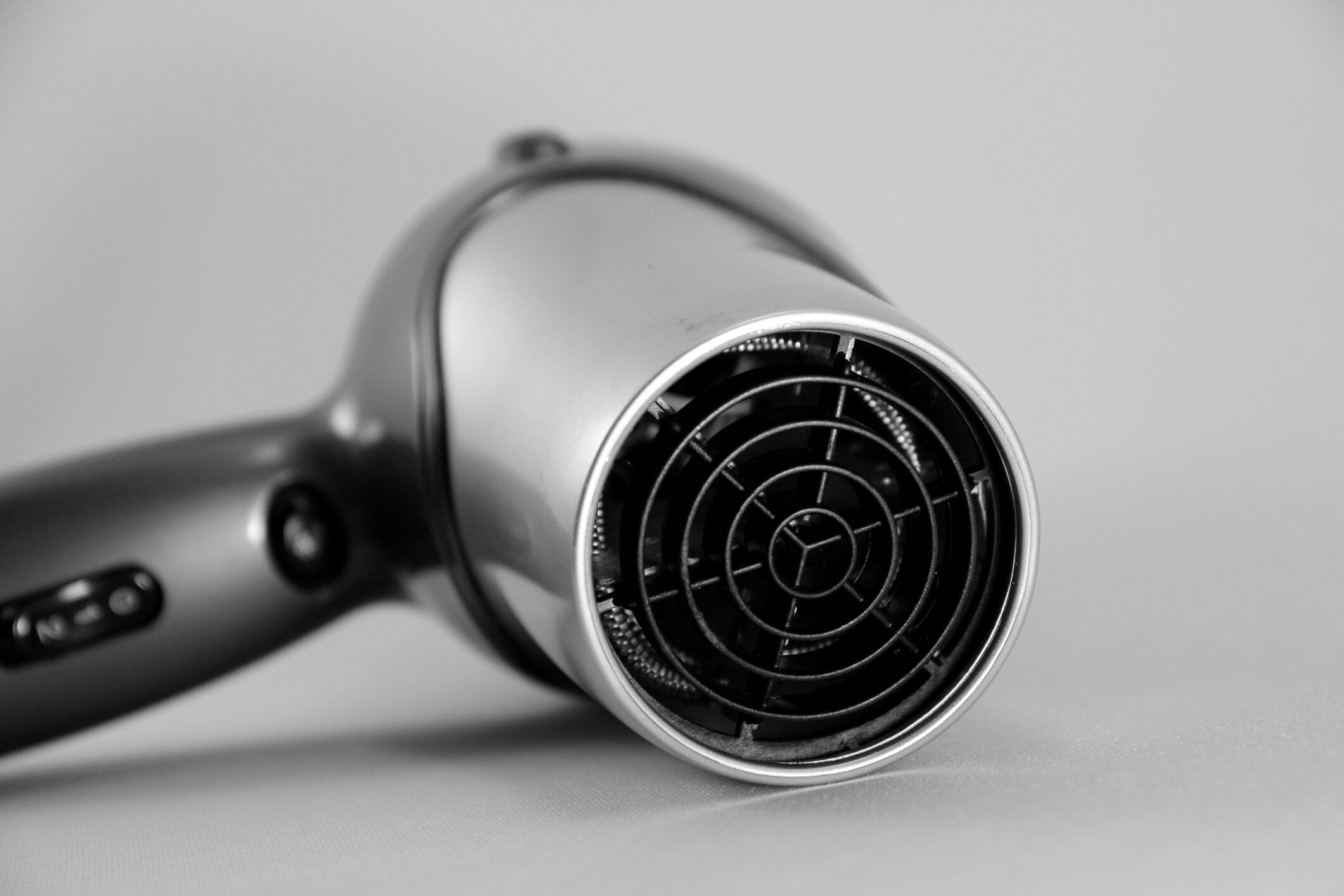 ヘアドライヤー