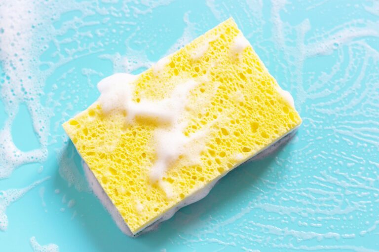 食器洗いスポンジの正しいケアやおすすめ洗剤！替えるときにやるべきことも紹介