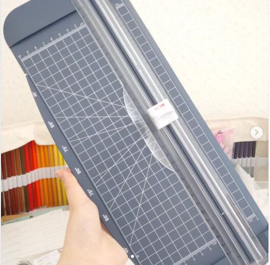 【ダイソー】便利なペーパーカッターもダイソーで買えちゃう