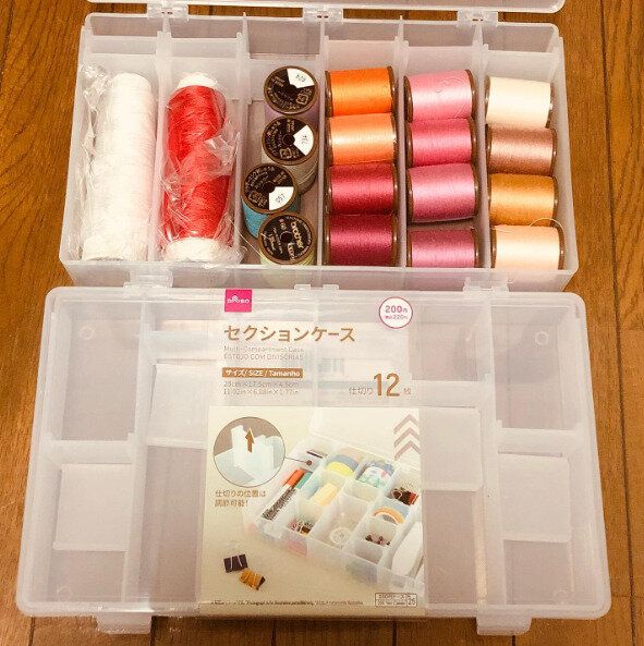 セクションケースにミシン糸や刺繍糸を収納