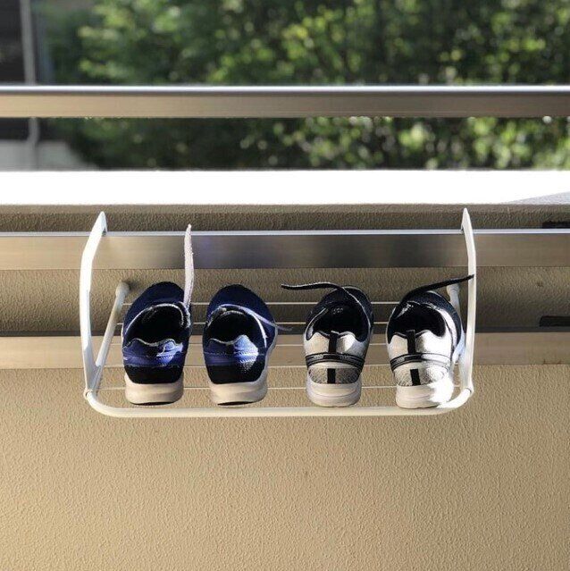 靴や枕の干す場所は【スリコ】のアイテムにおまかせあれ！