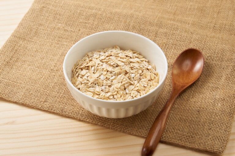 「オートミール」は食べすぎても大丈夫？知っておきたいオートミールのメリット＆デメリット