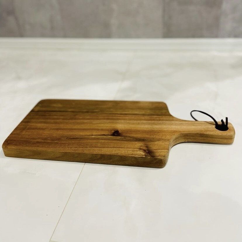 「アカシアカッティングボード」