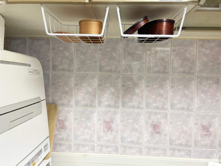 キッチンは浮かせるが勝ち！セリアでお弁当箱も浮かせました