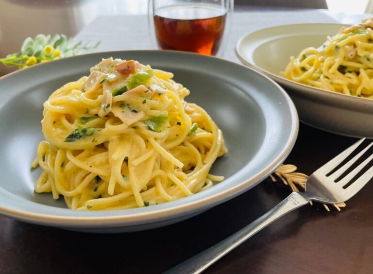 フライパンひとつで作る簡単カルボナーラレシピ！パスタは別茹でなし！洗い物をラクしちゃおう！