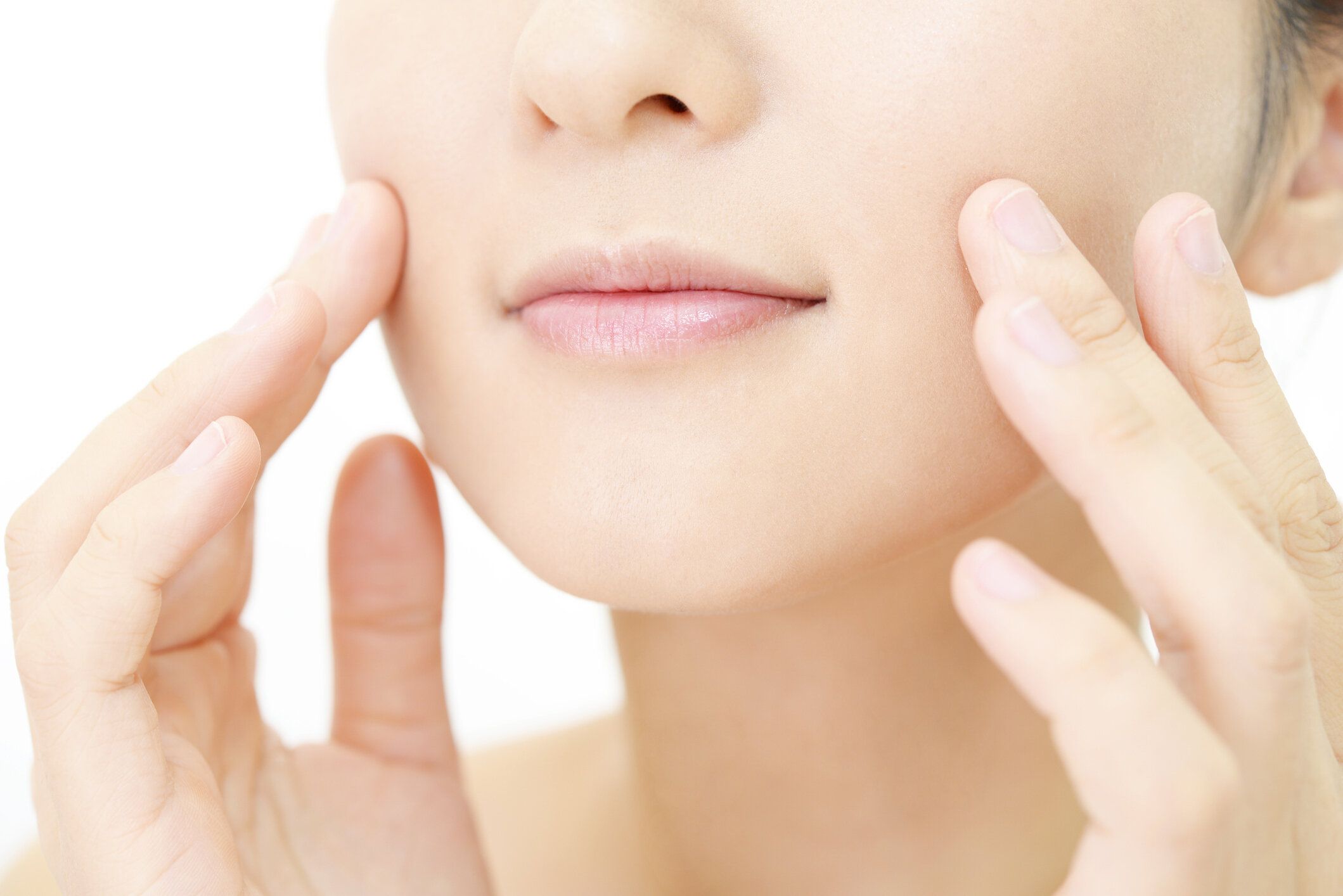 ゆったりした若い女性