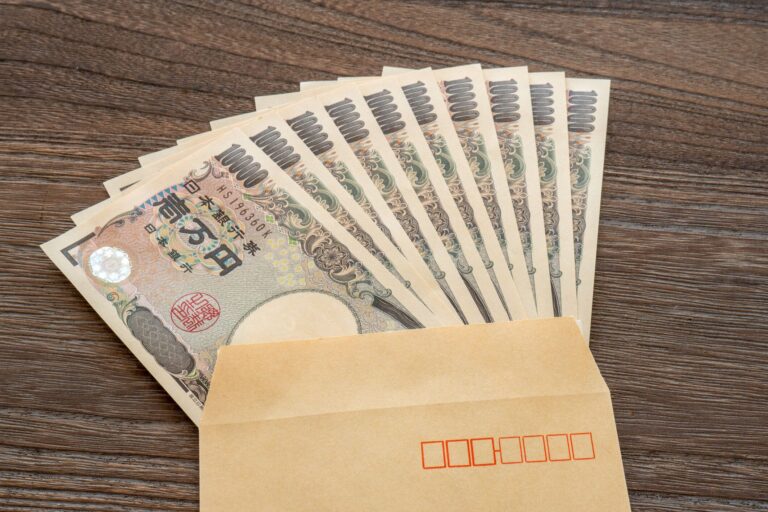 年末までに10万円貯めた人たちが9~10月にやったこと！