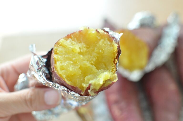 調理師が解説【オーブンで「焼き芋」】ねっとり甘く作るコツ！焼くだけで美味しいスイーツ作り