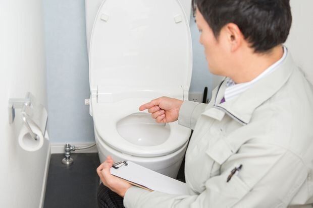 トラブル別！トイレの応急処置の仕方と修理内容ごとの料金相場を説明