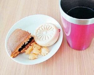 口寂しくてちょこちょこ食べてしまう！どうしても痩せられない人はどこを変えたらいい？