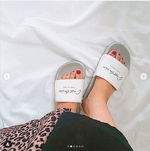 【ダイソー】こんなにかわいくてたったの330円!EVAフラットサンダルが話題