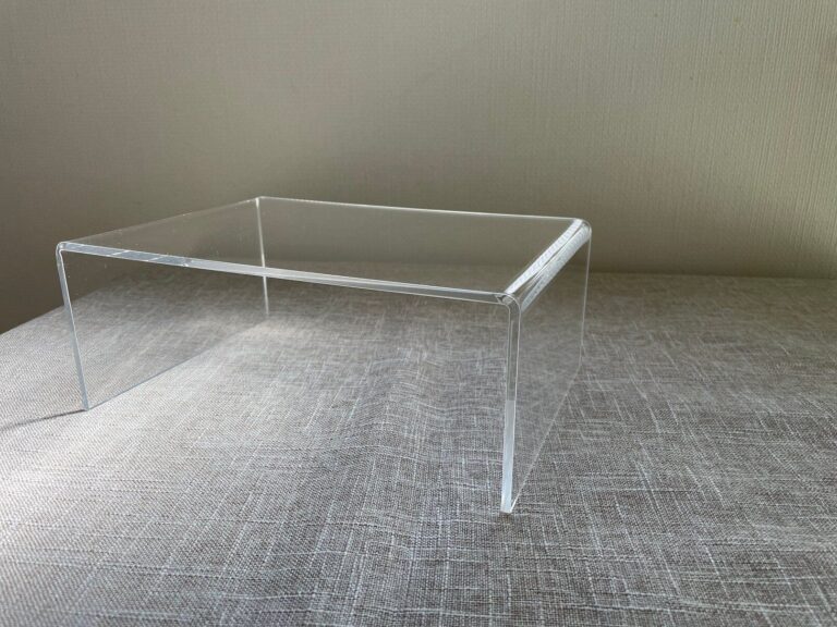 【無印良品】シンプルな「アクリル仕切棚」だけど使い方はシンプルじゃない！食器棚に本棚、オシャレなインテリアスペースにも使える