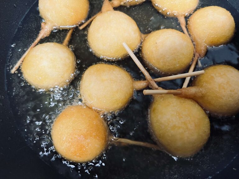 食べ過ぎ注意！お弁当からおうちパーティーまでいろいろ役立つ業務スーパーの「ミニチーズドック」