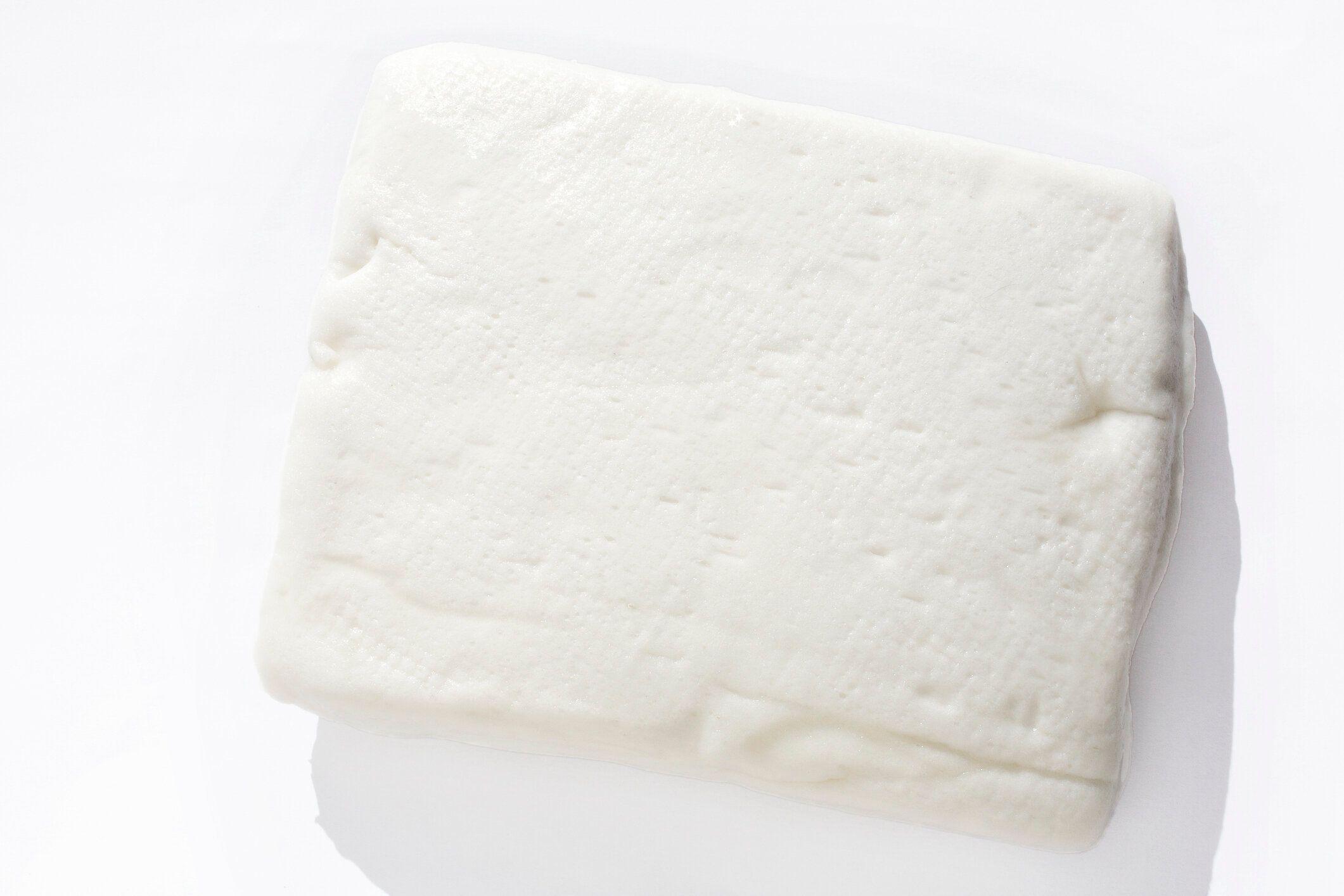 日本の食材、フィッシュケーキ(フロート型かまぼこ)。ハンペン