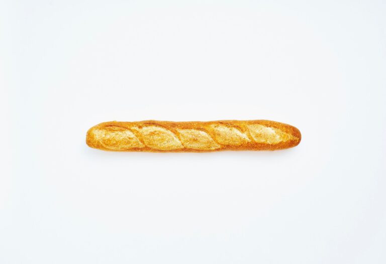 「フランスパン」は冷凍できる！保存や解凍の方法・注意点は？アレンジレシピも紹介