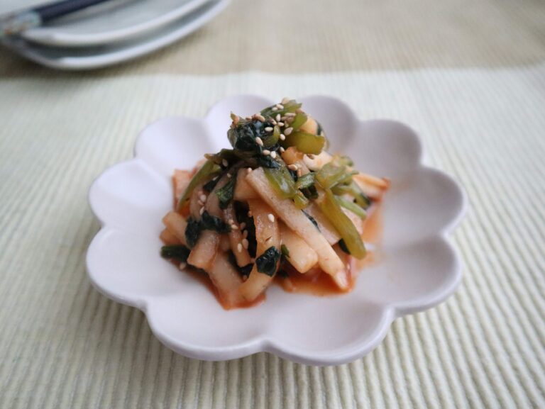 大根切ってポリ袋に調味料といっしょに入れるだけ！おうちで作れる絶品カクテキ