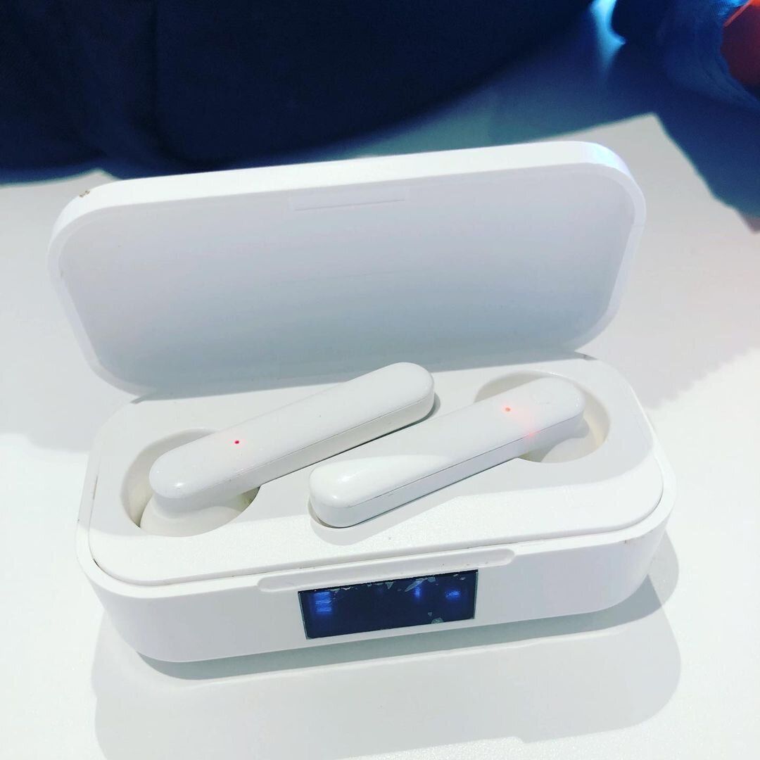 【3COINS】ルックス&性能も◎なワイヤレスイヤホン