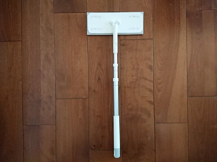 ニトリのプライベートブランド「DAY Value」シリーズの「伸縮フローリングワイパー」