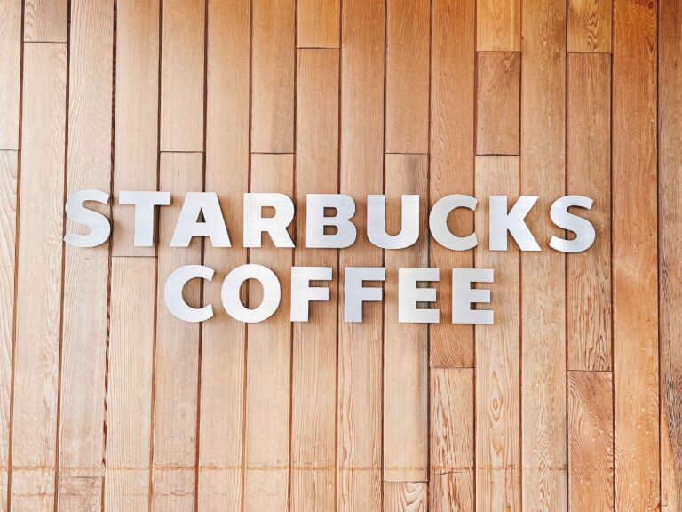 【スタバ】紅茶好きなら飲んで欲しい！一口飲んだ瞬間花束が口に広がる新作ドリンクってどんな？