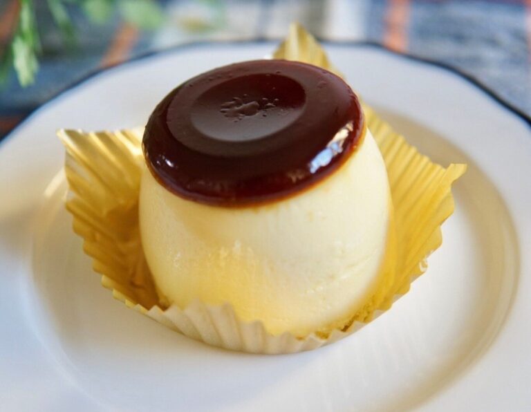 【ローソン】プリンなようで普通のプリンじゃないから気を付けて「まるでプリンな生カスタードケーキ」