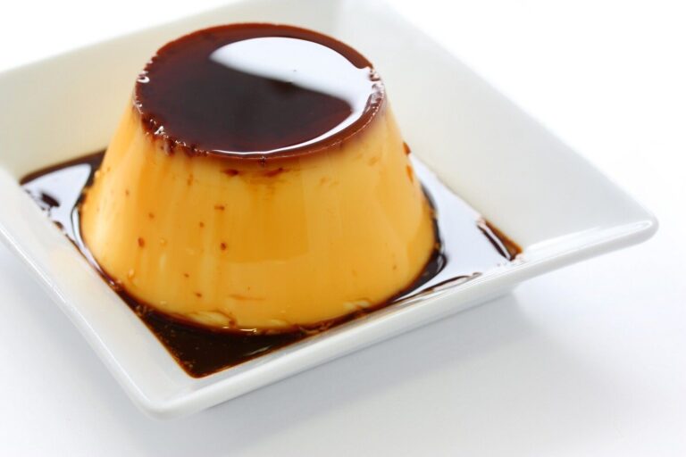 【管理栄養士監修】賞味期限切れの「プリン」はいつまで食べられる？正しい保存方法も解説