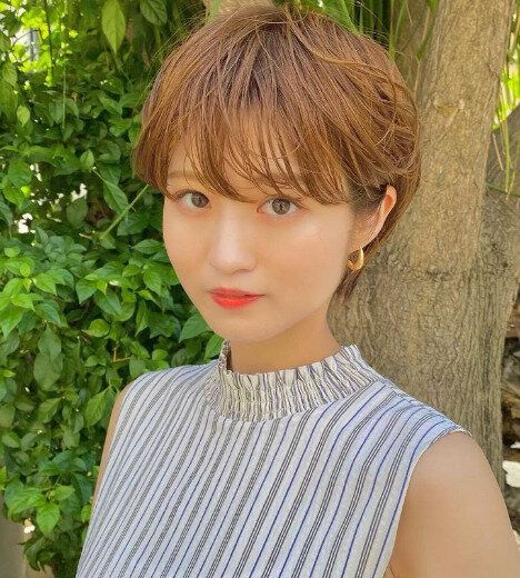 面長さんにおすすめ！耳掛けショート