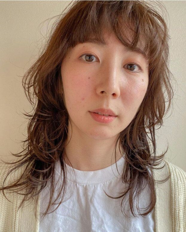 30代女性におすすめのヘアスタイル。今が旬！モードなネオウルフヘア