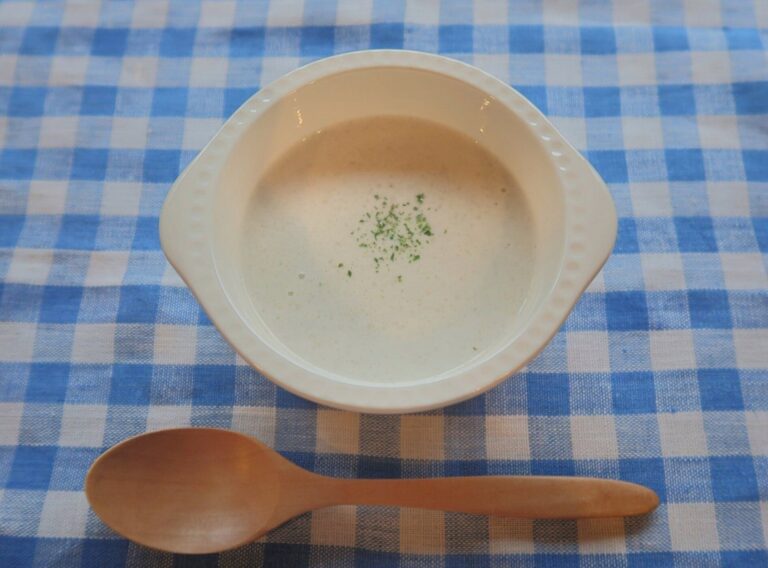 【旬食材】れんこんの旨味をたっぷり味わう「れんこんの濃厚ポタージュ」のつくり方