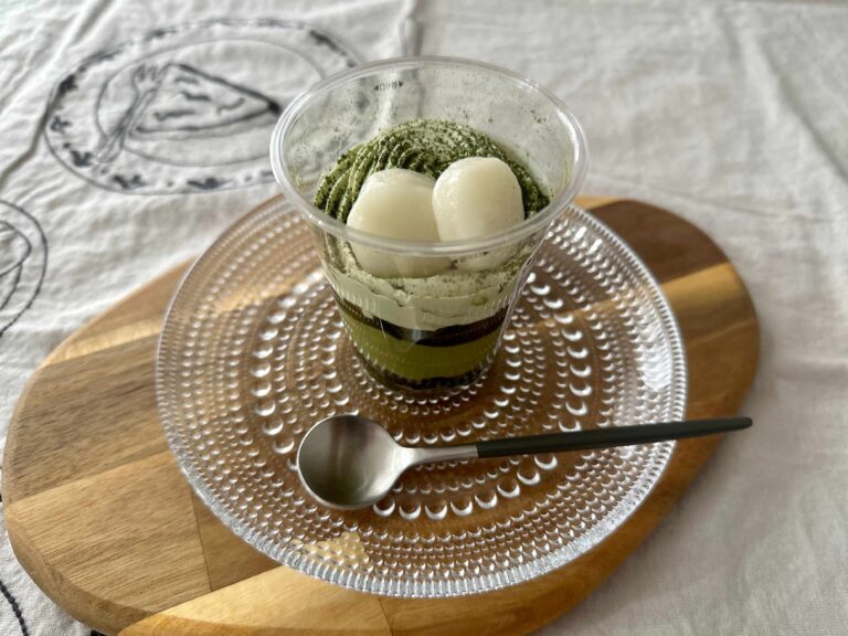【ローソン新商品】お抹茶の苦味を堪能！甘さ控えめ大人味「お抹茶白玉パフェ」