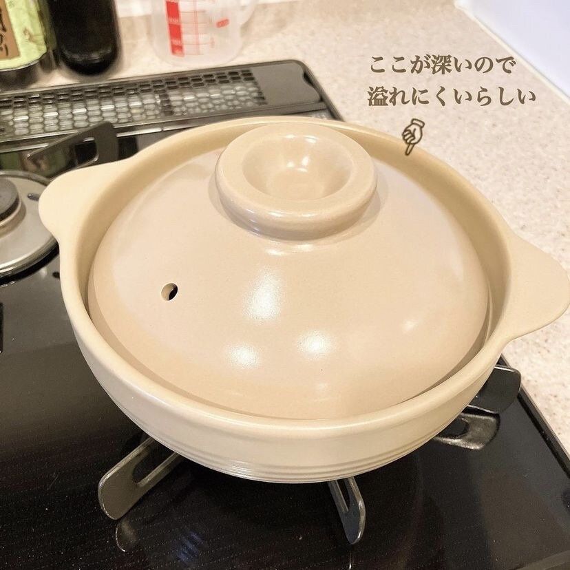 くすみカラーがかわいい土鍋