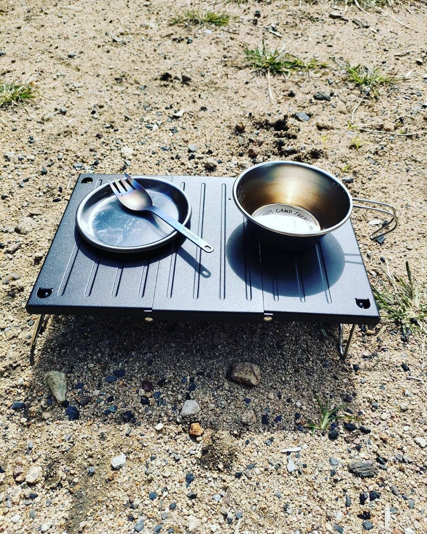 【ワークマン】コンパクトで持ち運びが楽！「耐熱アルミテーブル」