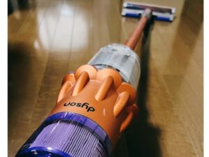 「ダイソン」の掃除機のフィルターが臭ってしまう原因は？パーツごとのお手入れ方法も解説