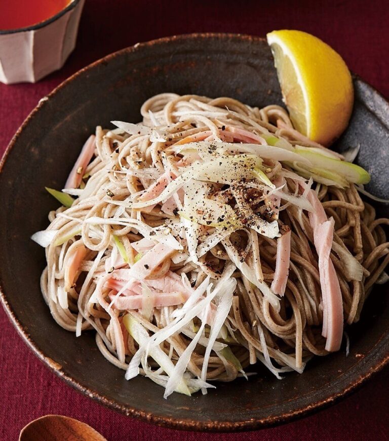 使い切れない大根でキーマカレー。普通に作るよりおいしいよ