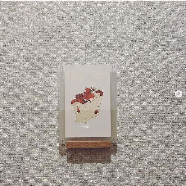 セリアのアイテムだけでできる！ポストカードを使ったおうちミュージアム